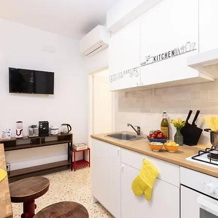 Casa Daria Your Away From Apartment